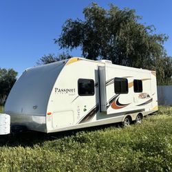 2011 passport, ultralight Travel Trailer With Slide 