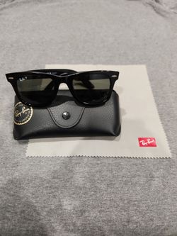 Wayfarer raybans
