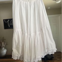 White Folklorico Skirt