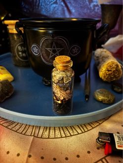 Crystal jar