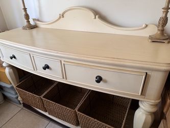 Buffet table with baskets
