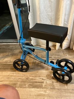 Rehab knee scooter