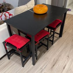 Extendable Dinning Table With 6 Chairs