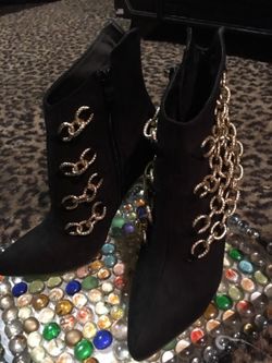 Women's shoe boots
