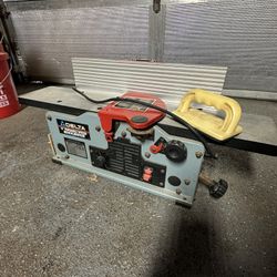 Delta 6 inch bench jointer 