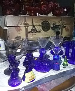 51 peicea vintage glass collection