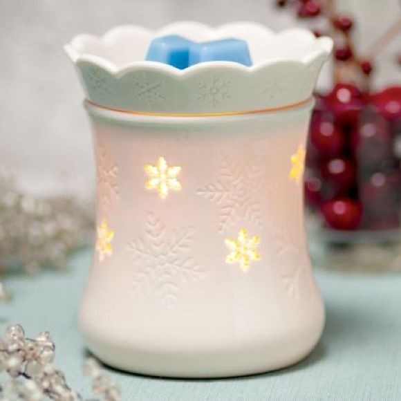 Scentsy blizzard snowflake wax warmer