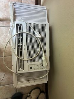 AC window unit