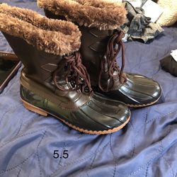 Women Snow Boots Size 5.5 
