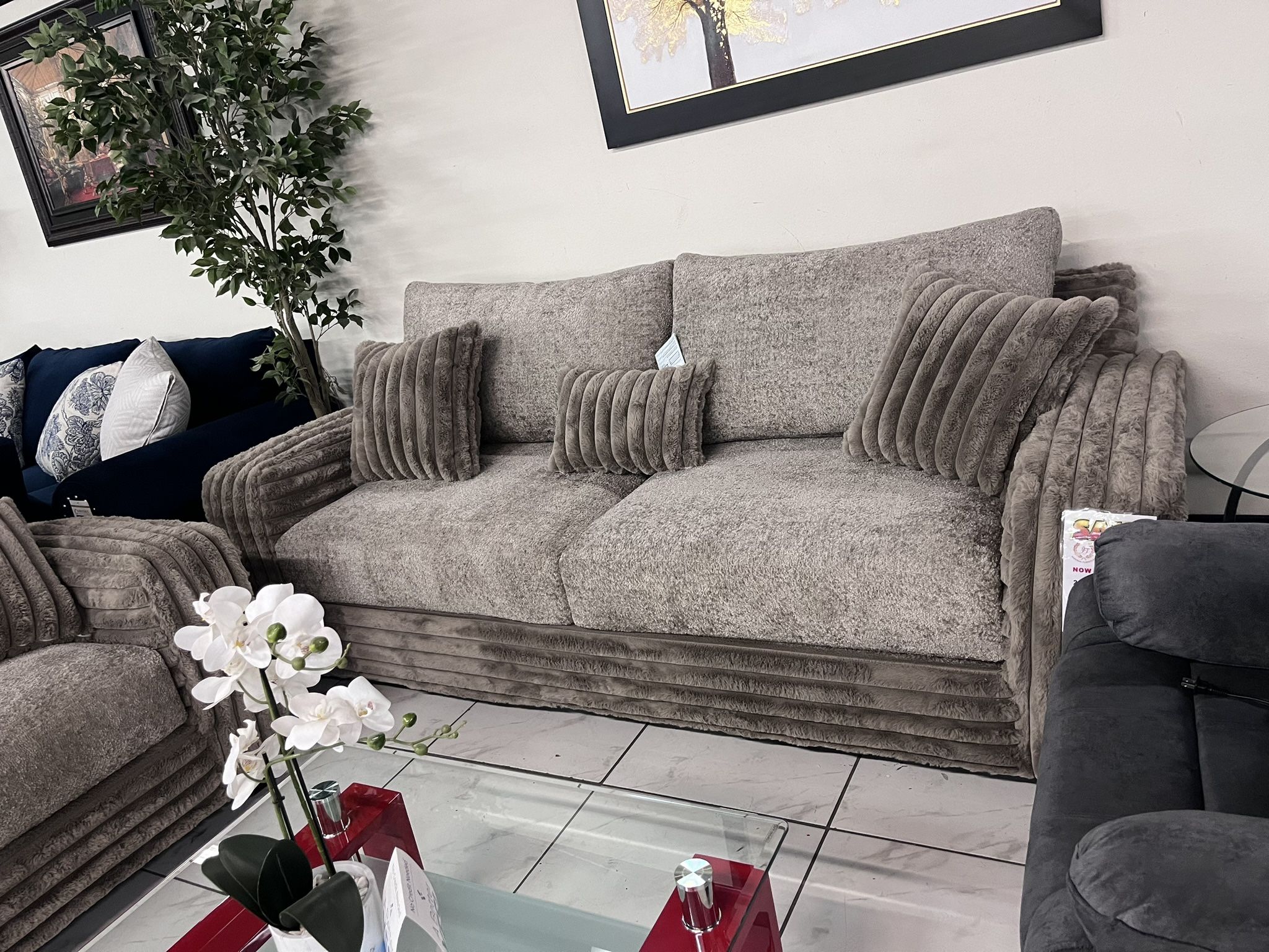 Oversize Sofa Set With Deep Seats 🥳🥳🥳