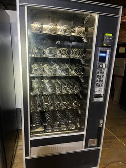 Credit Card Ready Snack Machine With Warranty And Delivery Available