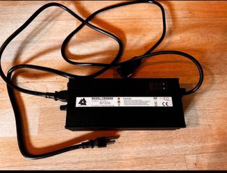 ChiBatterySystems CBSB900 Variable Rapid Charger