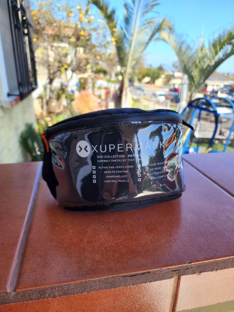 Xupermask S/M Black