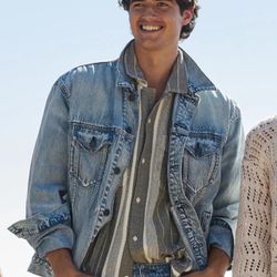 American Eagle Denim Trucker Jacket  Size Large