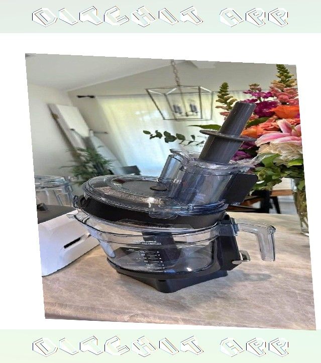 Kitchen Power Tools Food Processors Ready to Work oil generation
