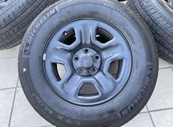 Set of 5 Jeep Wrangler Wheels Steel Michelin Tires 245/75/17