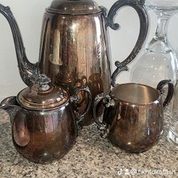 Shiny LITTLE tea POT AND CUP WITH MILK DISH