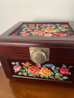 Chinese Wooden Jewelry Box with Silk Embroidery new .