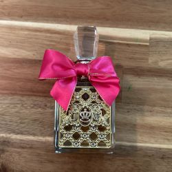 juicy Couture Perfume 