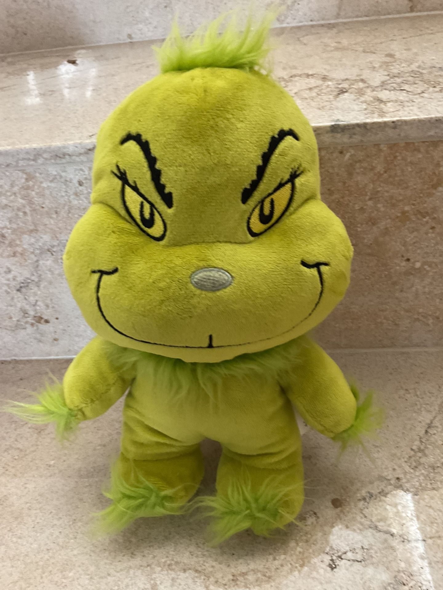 Universal Studios Dr.suess Grinch Plush toy