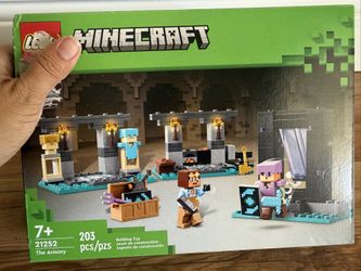 Lego Minecraft  The Armory 21252, Nuevo.  (It's available)