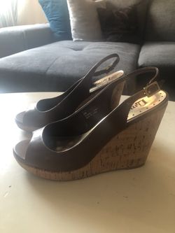 Size 6 Wedges (Tan)