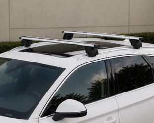 OEM Audi Q5 Roof Rack Cross Bars – Excellent Condition