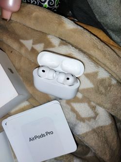 Apple AirPods Pro 3 with Charging Case and box