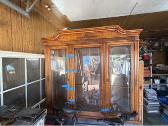 Wooden china display cabinet