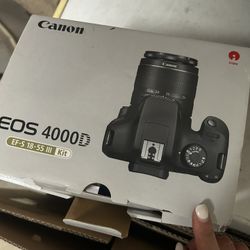 Canon EOS 4000D Camera With Amazon Tripod