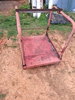 Industrial rolling cart