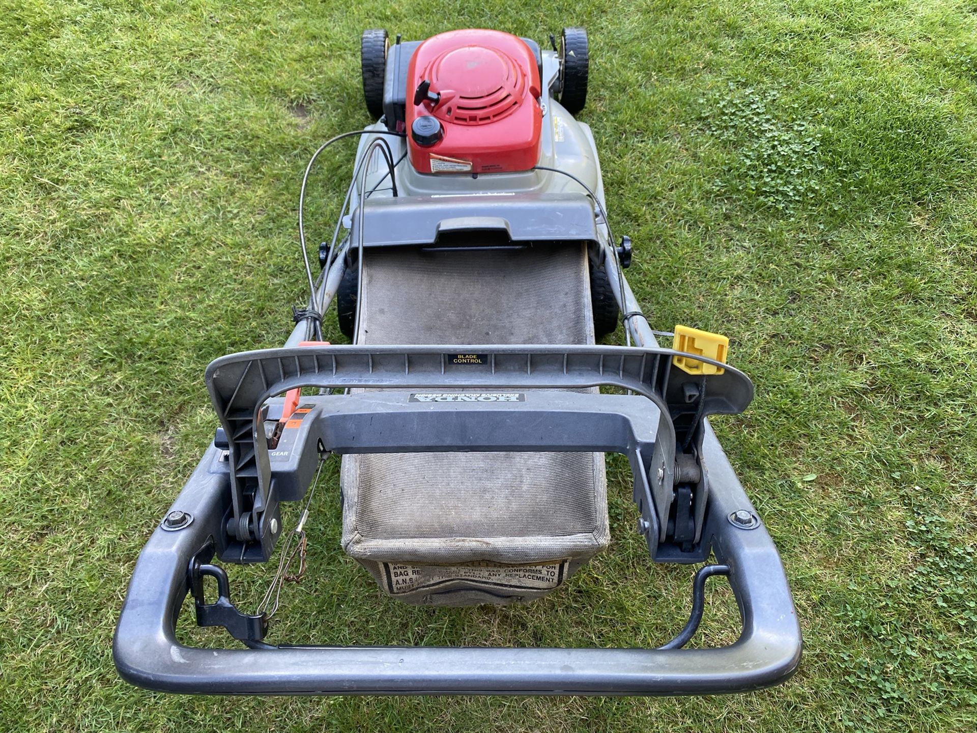 HONDA Harmony 215 SX Lawn Mower with Blade Clutch (Lawnmower) for Sale