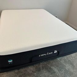 Nectar Memory Foam Queen Mattress With Adjustable Frame And Remote 