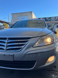 2012 Hyundai Genesis