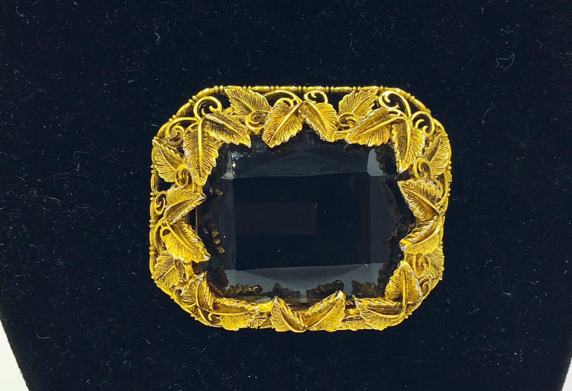 Vintage Black diamond rhinestone brooch
