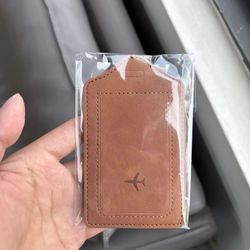 Luggage tags 
