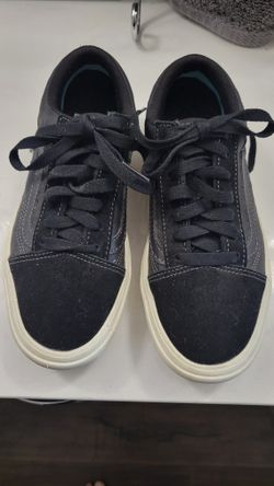 Vans Skate Shoe - BRAND NEW - Boys Size 4