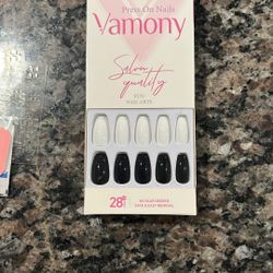 Vamony Press On Nails 