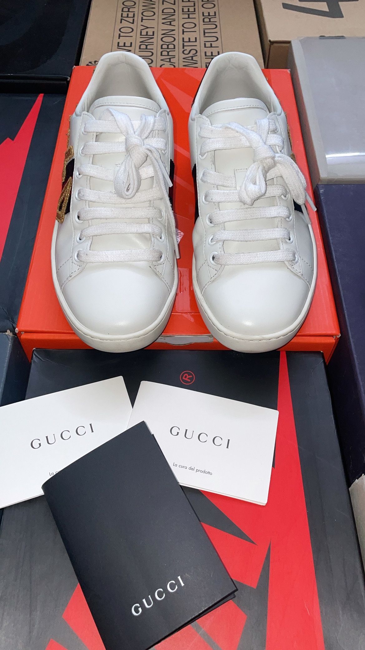 Gucci Ace ‘Embroidered Love’ Sneakers