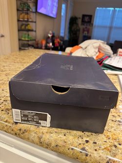 Size 9 Nike Air Force 1 Peace love & basketball