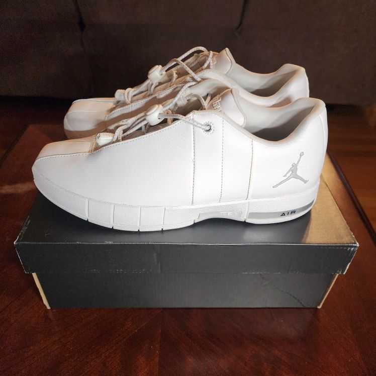 Jordan Team Elite 2 Low White Metallic Silver