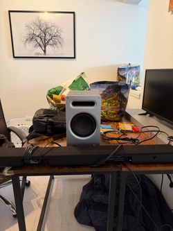 Visio Soundbar and Bass unit - with remote