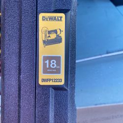 Dewault 18 Gauge Nailer