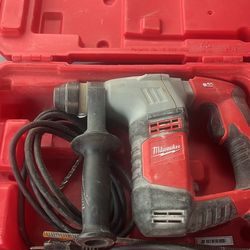 Milwaukee Roto Hammer 