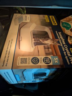 PetSafe ScoopFree Crystal Pro Hooded Self-Cleaning Litter Box