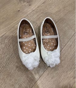 Girls shoes size 7