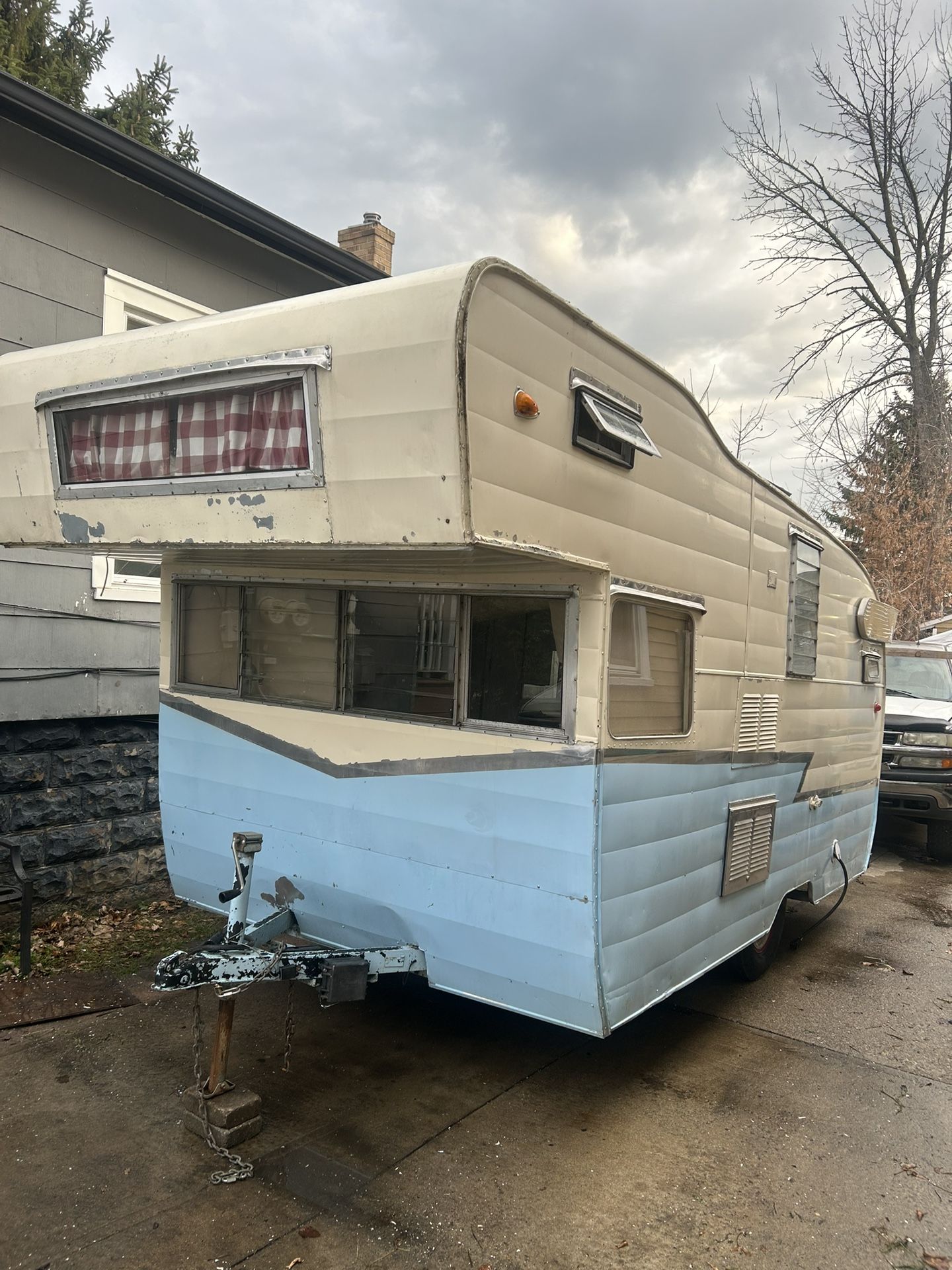 1962 Shasta Trailer Camper