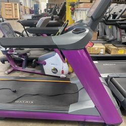 Metrix T5x Treadmill 