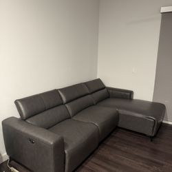 Modern Leather Sectional Couch with Chaise + Recliner – Great Condition