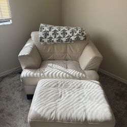 Chair With Ottoman